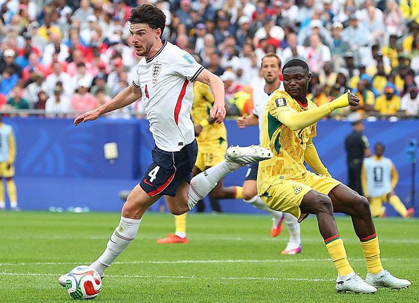 Return of 'world‑class shield' Rice gives Tuchel and England reassurance