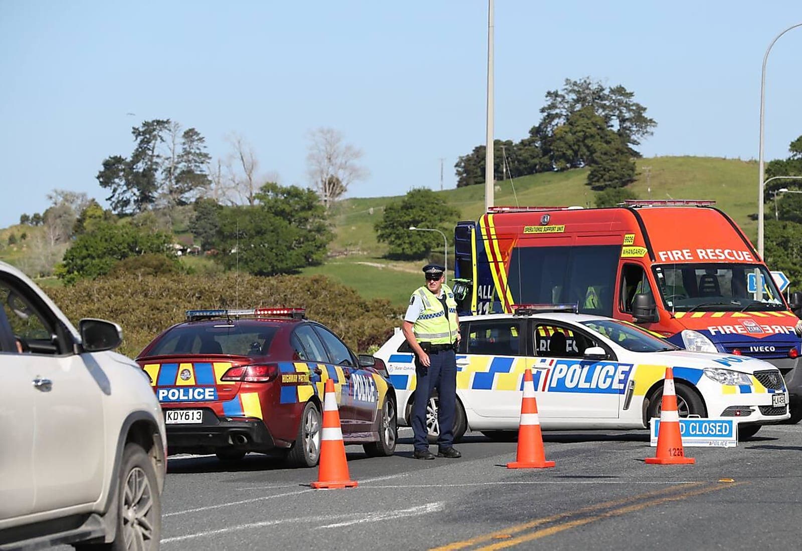Waikato Expressway SH1 closed southbound from Te Kauwhata after serious crash featured image