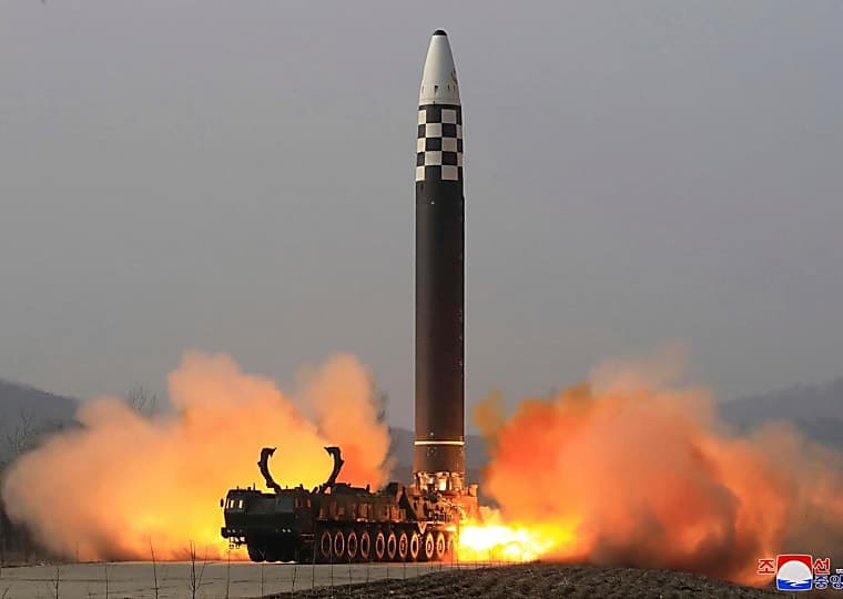 Russia Tests the Sarmat: What "Satan II" Means for the World Right Now