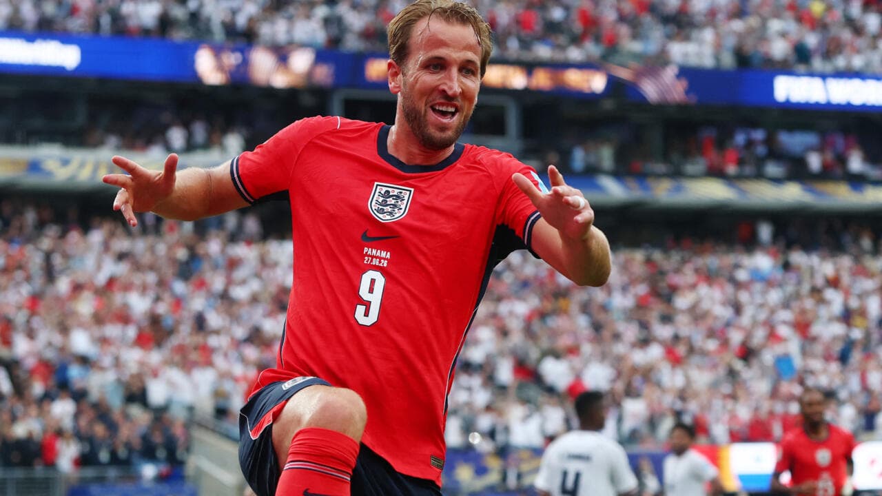 England players celebrate after beating Panama 2‑0 in the 2026 World Cup group stage match in Miami